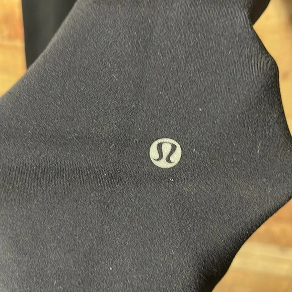 🌻 LULULEMON Wunder Under Crop *Reversible* Black/Gray Heather & Solid Black sz.6 - Picture 7 of 7